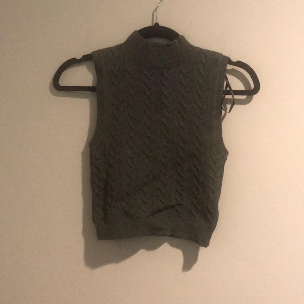 New forever 21 crop sweater tank